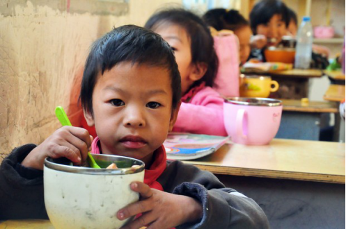 家电业联合发起“小厨房 大公益”活动，幸运转盘
为安徽贫困学校
